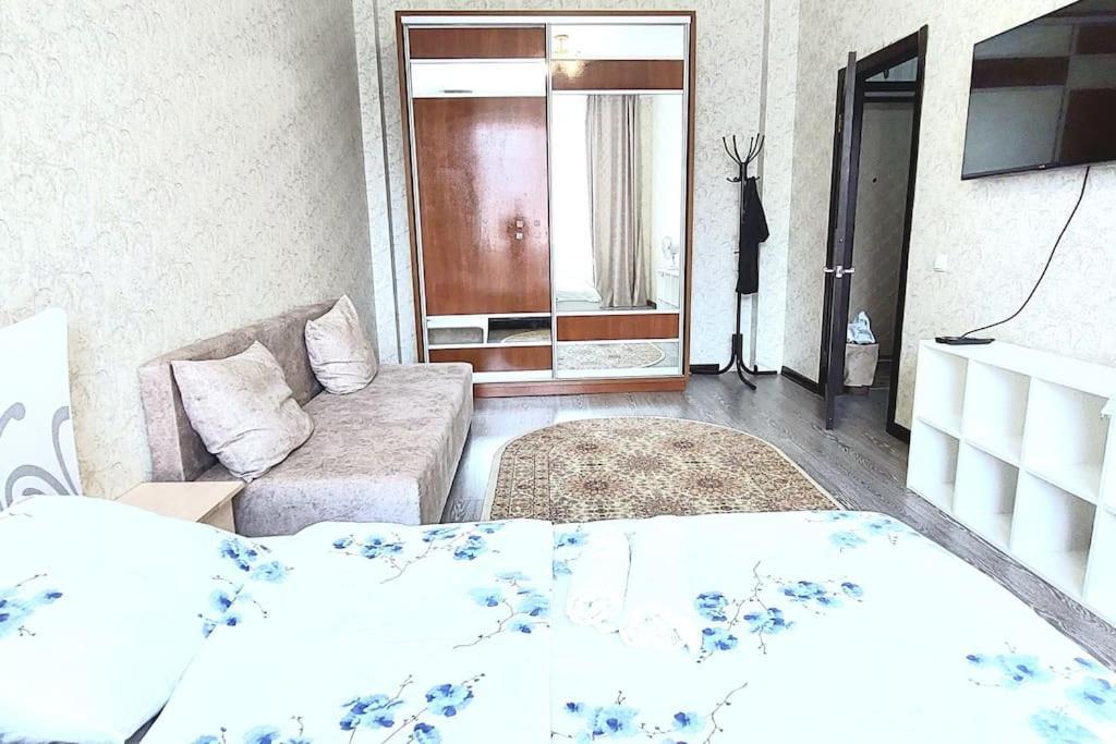 Аэропорт 15 Минут Экспо Бульвар Apartment Astana Bagian luar foto