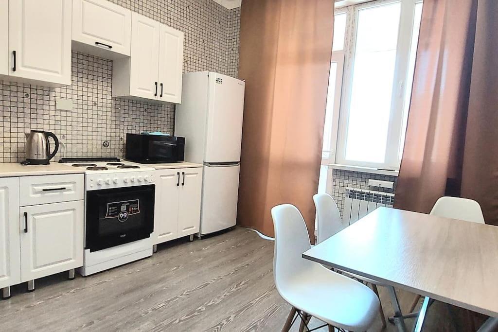 Аэропорт 15 Минут Экспо Бульвар Apartment Astana Bagian luar foto